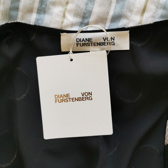 Diane Von Furstenberg Larryn Dotted Wrap Blouse - Picture 11 of 13